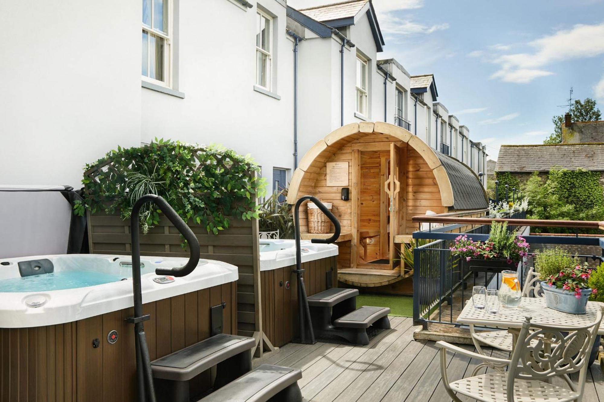 格拉斯劳Old Stable Mews Castle Leslie别墅 外观 照片